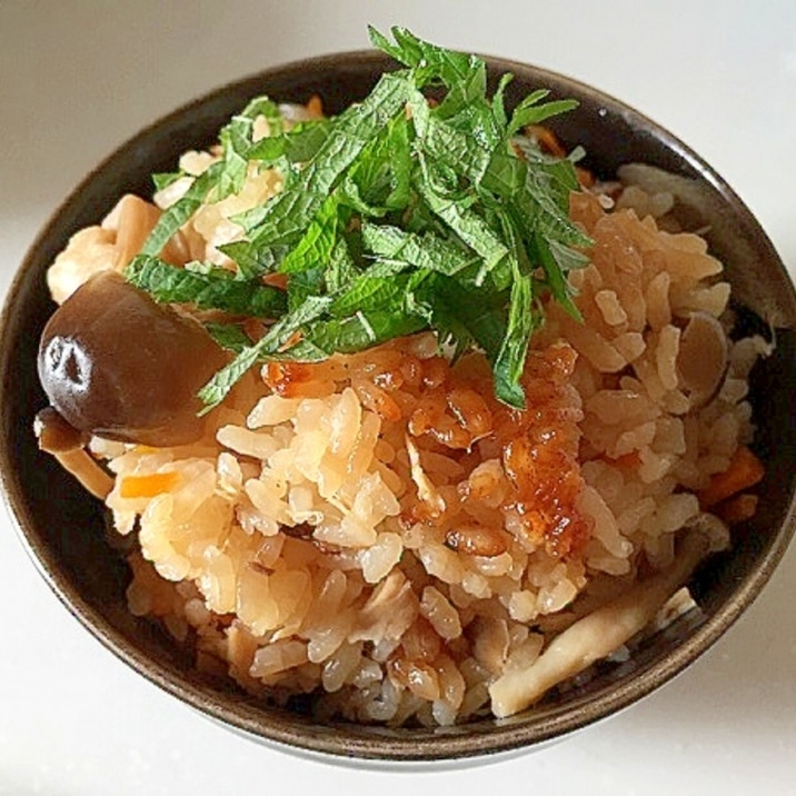 ヨシダソース グルメのたれを使った絶品炊き込みご飯 レシピ 作り方 By まいまい917 楽天レシピ ヨシダソース グルメのたれを使った絶品炊き込みご飯 レシピ 作り方 By まいまい917 楽天レシピ